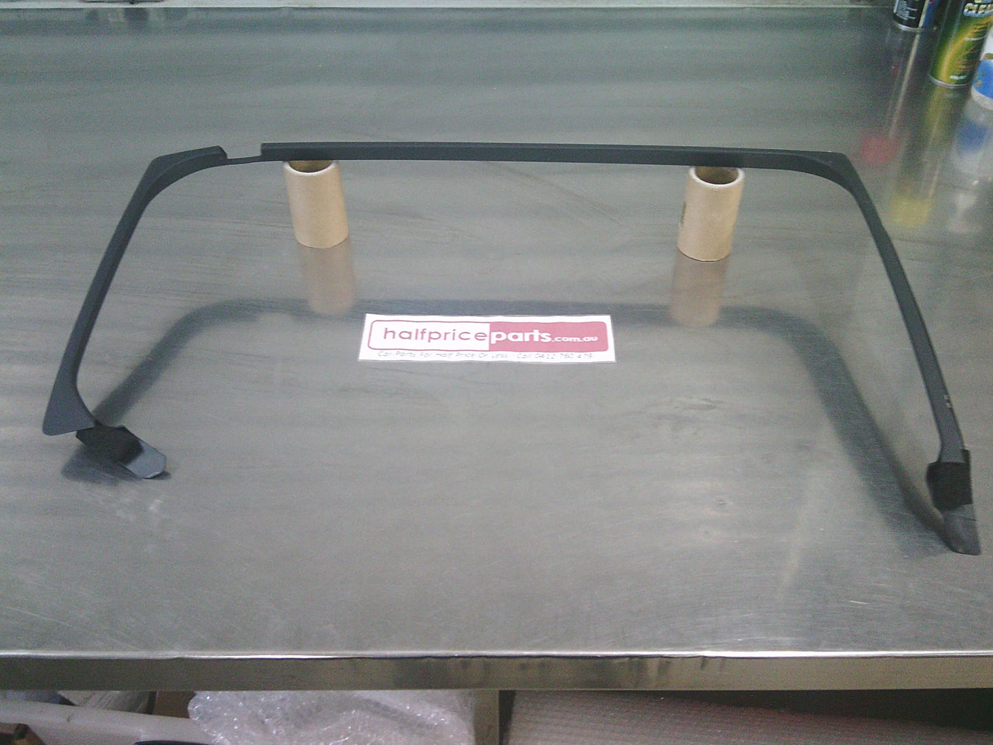 Holden VE Commodore Wagon Right Hand Rear Window Glass Trim New Part