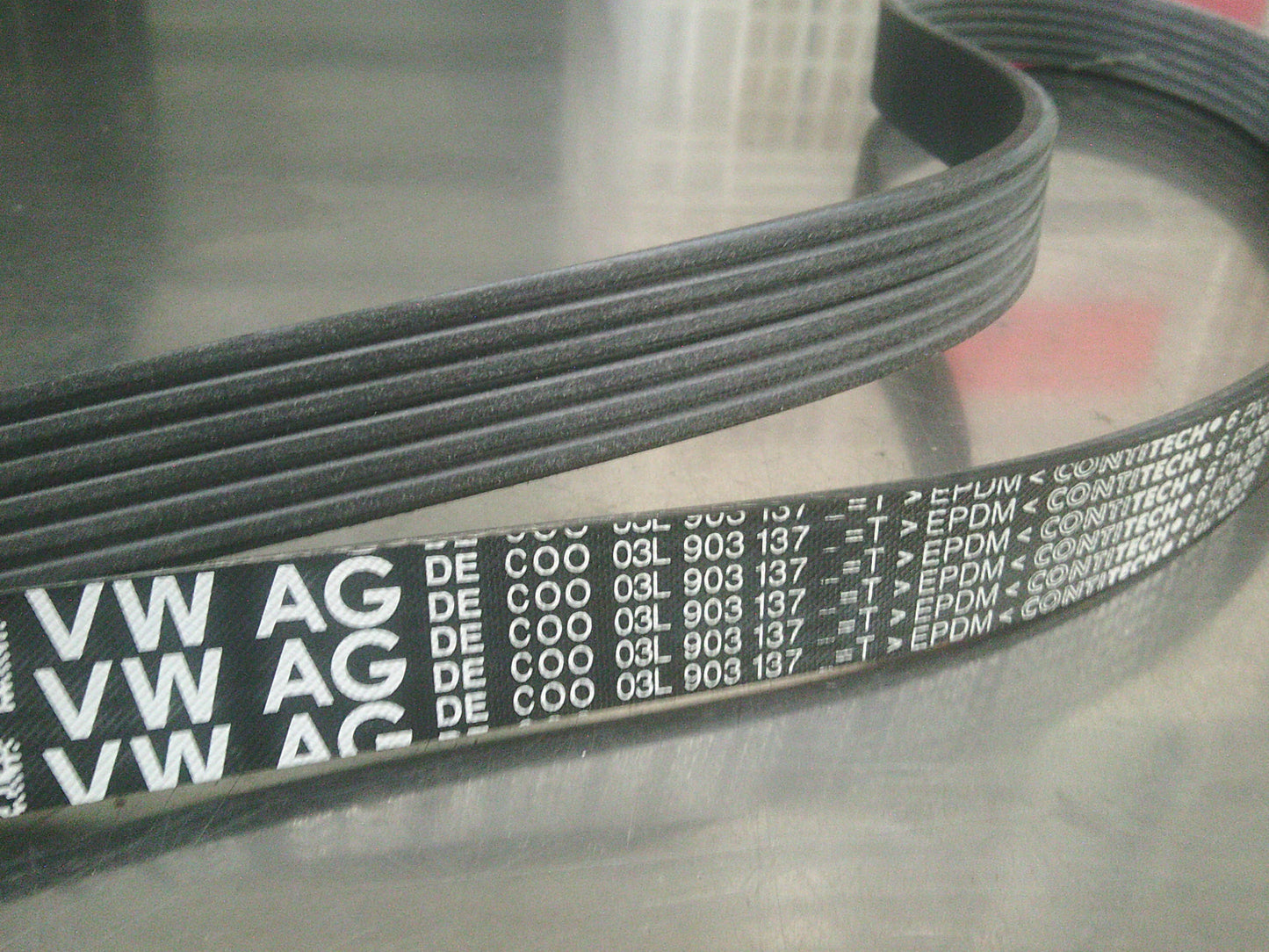 VW Genuine Serpentine Belt Suits Audi/BMW/Citoen/Kia/Peugeot/Skoda/VW New Part