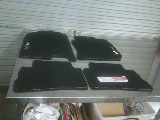 Hyundai Kona Genuine Contrast Stitching Carpet Floor Mat Set New Part