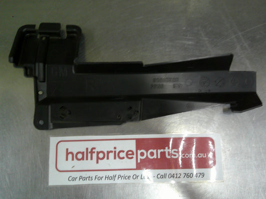 Holden VT/VU/VX Commodore/WH Statesman Genuine Right Hand Front Side Radiator Baffle New Part.