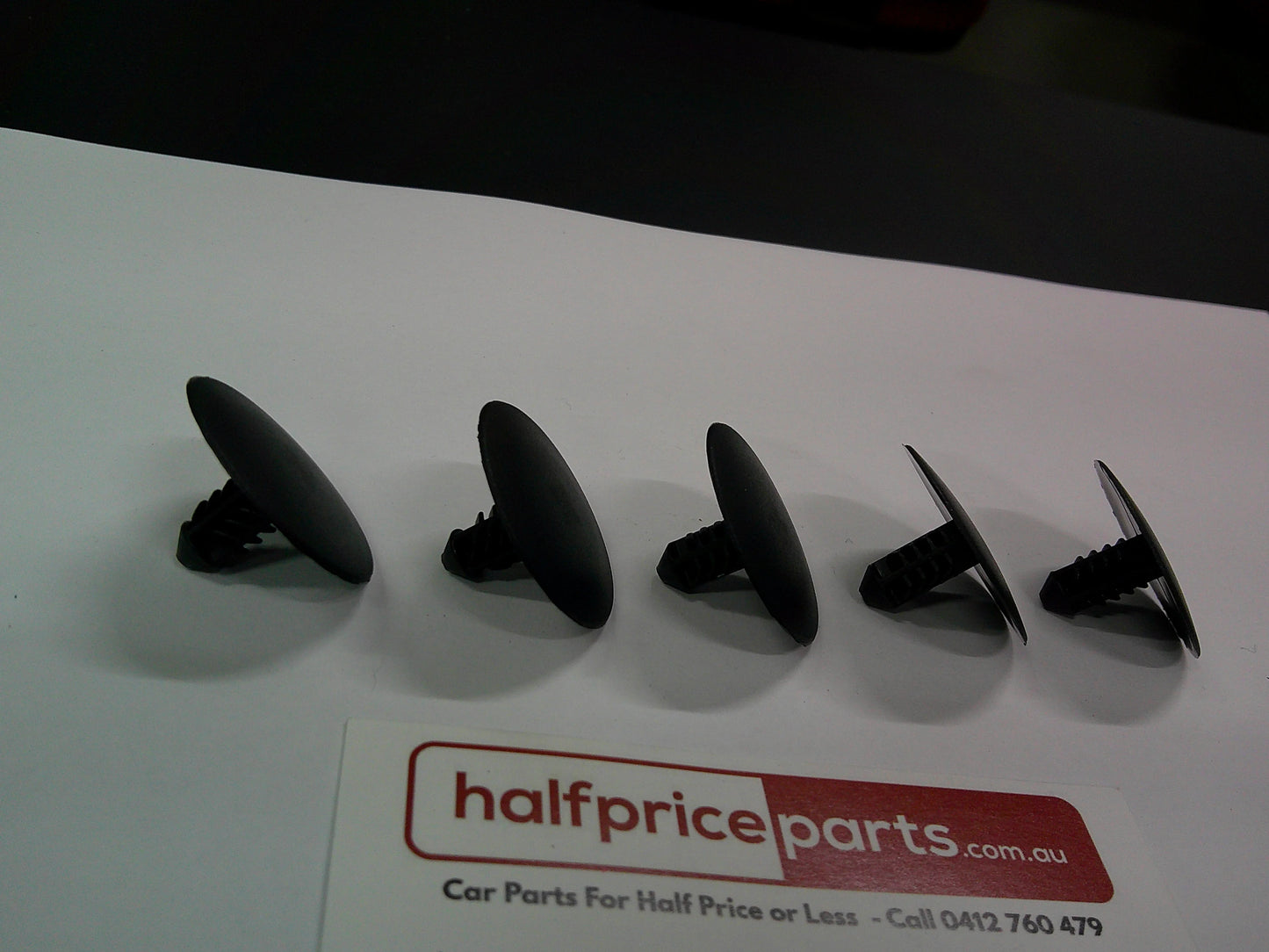 Holden VF Commodore/JH Cruze/Malibu/TJ Trax Genuine Bonnet Insulator Retainer 5 Pack New Part