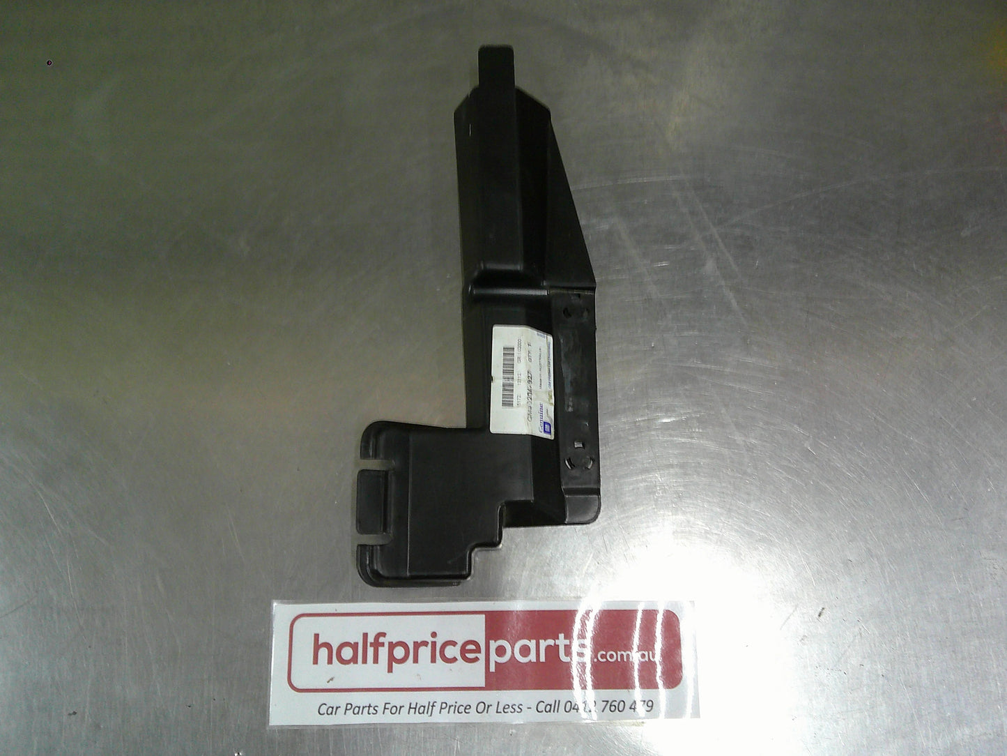 Holden VT/VU/VX Commodore /WH Statesman Genuine Left Hand Front Side Radiator Baffle New Part.