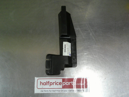 Holden VT/VU/VX Commodore /WH Statesman Genuine Left Hand Front Side Radiator Baffle New Part.