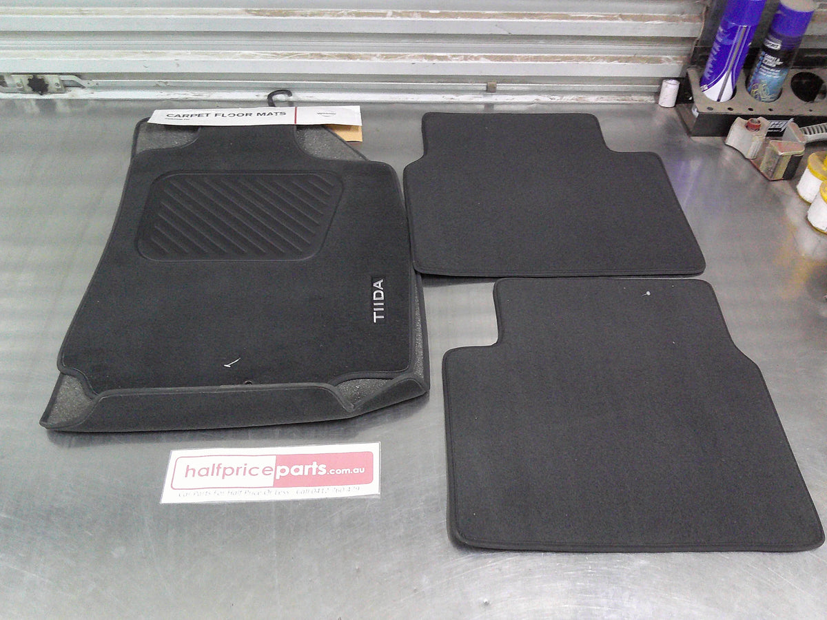Nissan Tiida C11 Genuine Tailered Carpet Mat Set Front & Rear (Black In Colour) New Part
