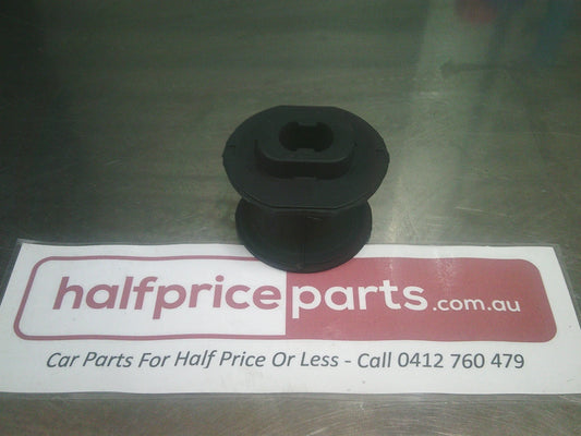 Holden RC Colorado/Isuzu D-Max Genuine Cab Rubber Cushion Cab Mount New Part