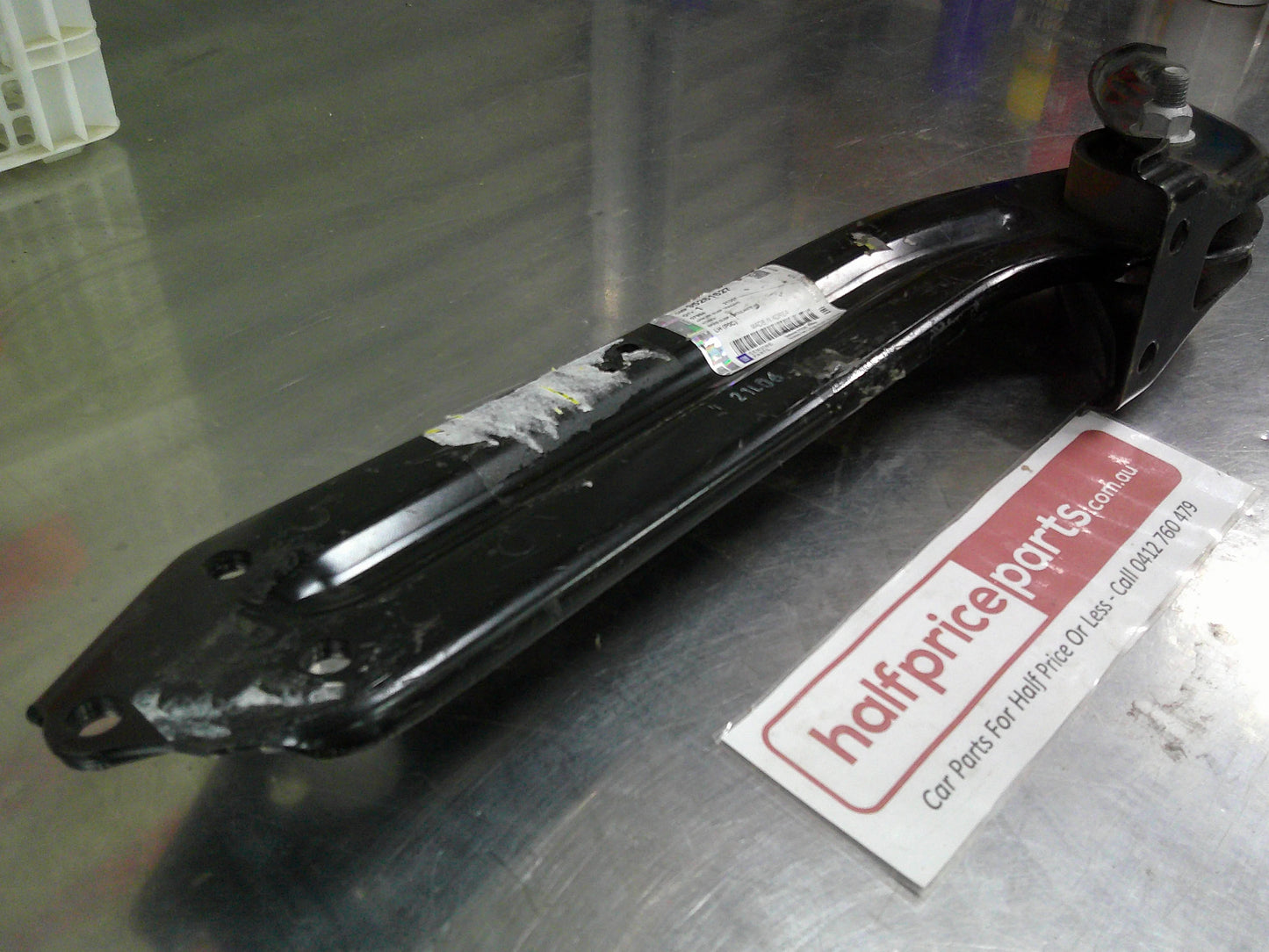 Holden CG/CG7/CG5 Captiva Genuine Left Hand Rear Trailing Arm Rod New Part