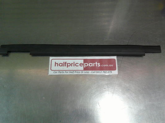 Holden VE Commodore Genuine Radiator Upper Air Seal New Part