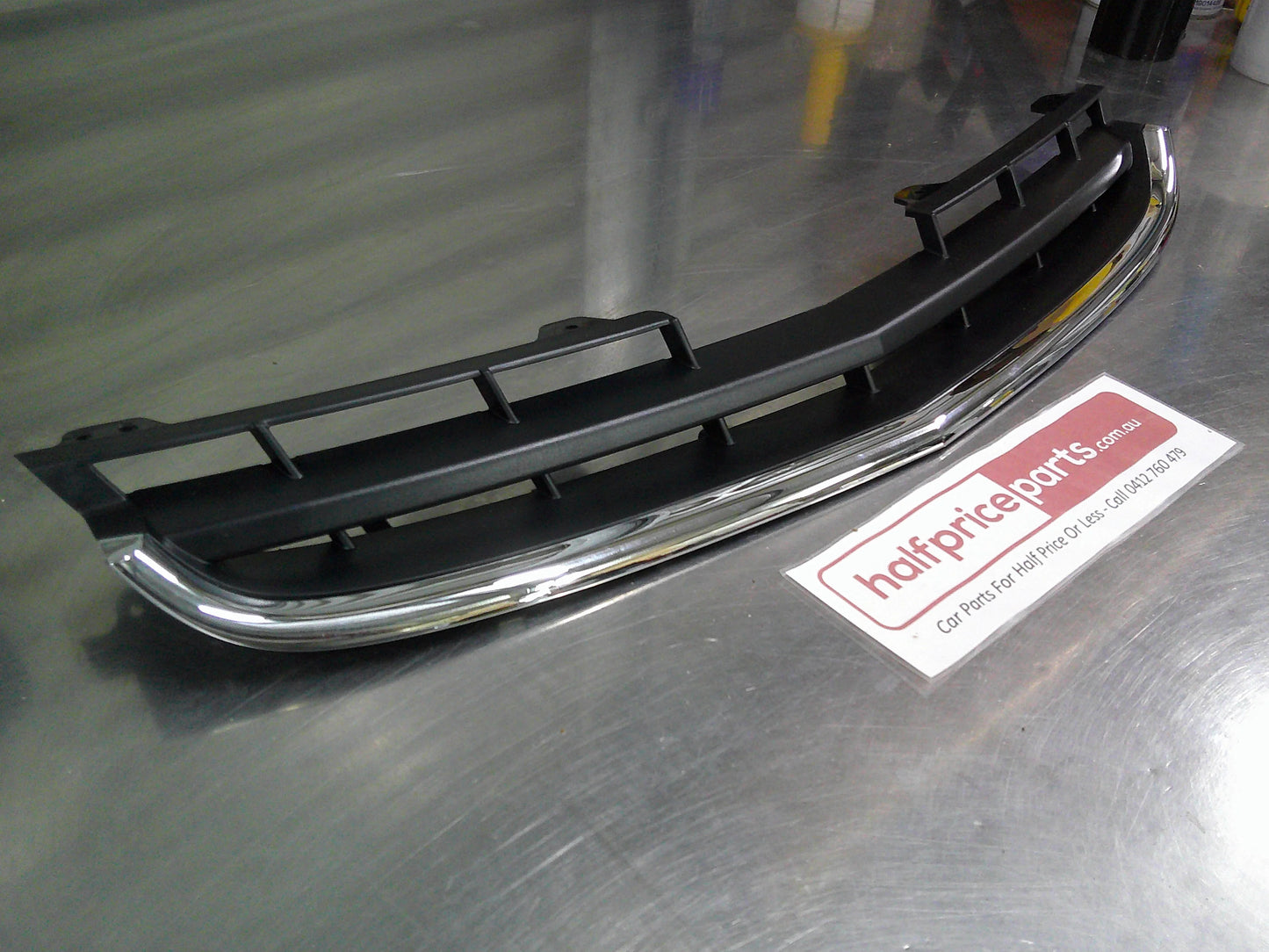 Holden CG Captiva Genuine Front Lower Grille Black & Chrome New Part