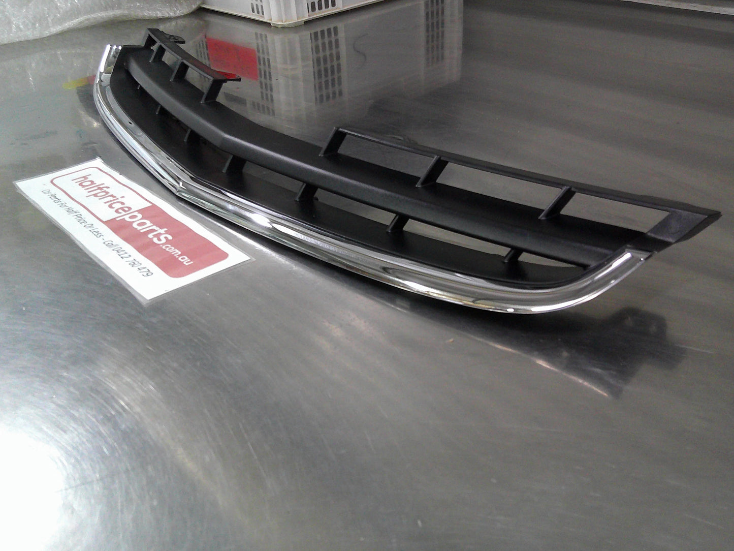 Holden CG Captiva Genuine Front Lower Grille Black & Chrome New Part