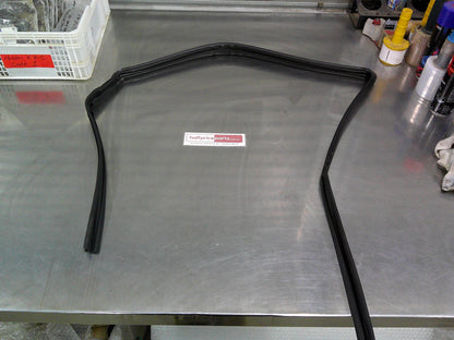 Holden YG Cruze Genuine Right Hand Front Door Glass Run New Part