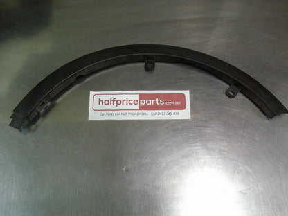 Holden YG Cruze Genuine Front Right (Drivers) Side Wheel Arch Moulding New Part