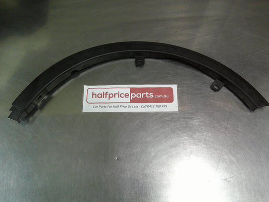 Holden YG Cruze Genuine Front Right (Drivers) Side Wheel Arch Moulding New Part