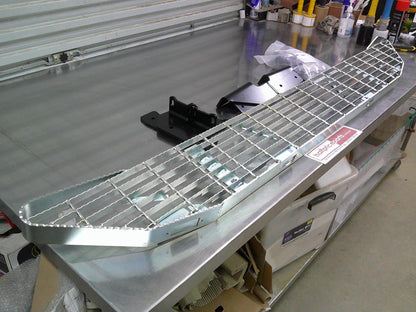 Toyota Hiacae Van Genuine Rear Step Tread (Suits Non Tow Bar Type) Complete Kit New Part.