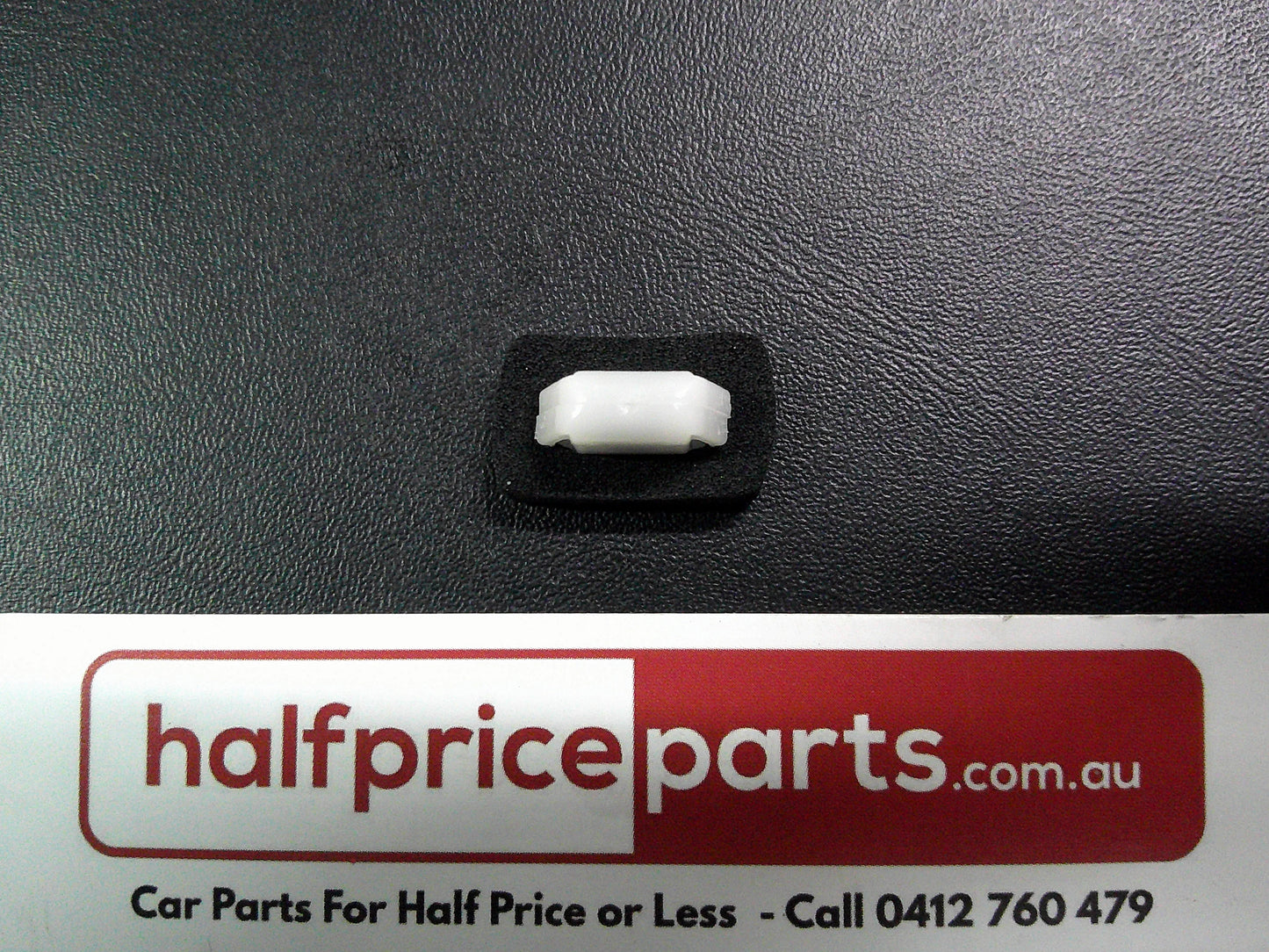 Holden CG Captiva Genuine Reveal Moulding Retainer New Part