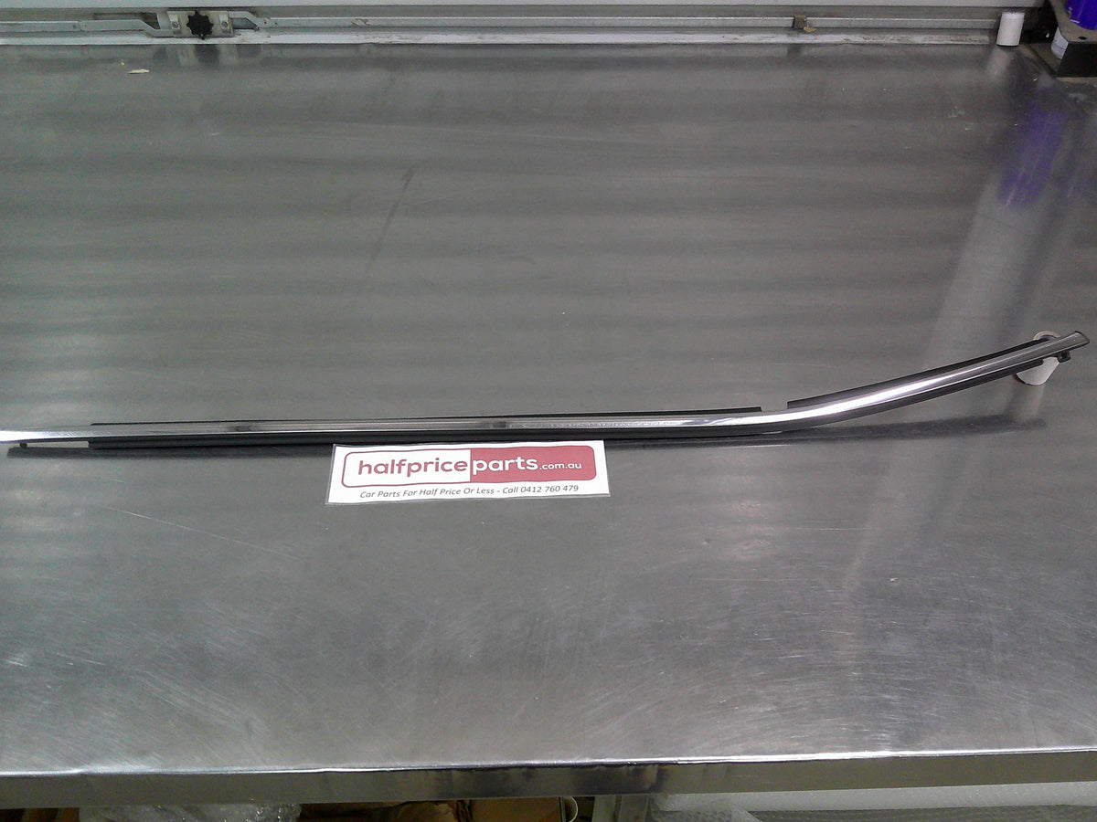 Toyota Corolla ZRE172 Sedan Genuine Left Hand Rear Door Weather Strip New Part