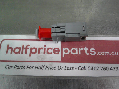 Holden AH Astra Genuine Cruise Control Clutch Pedal Switch New Part