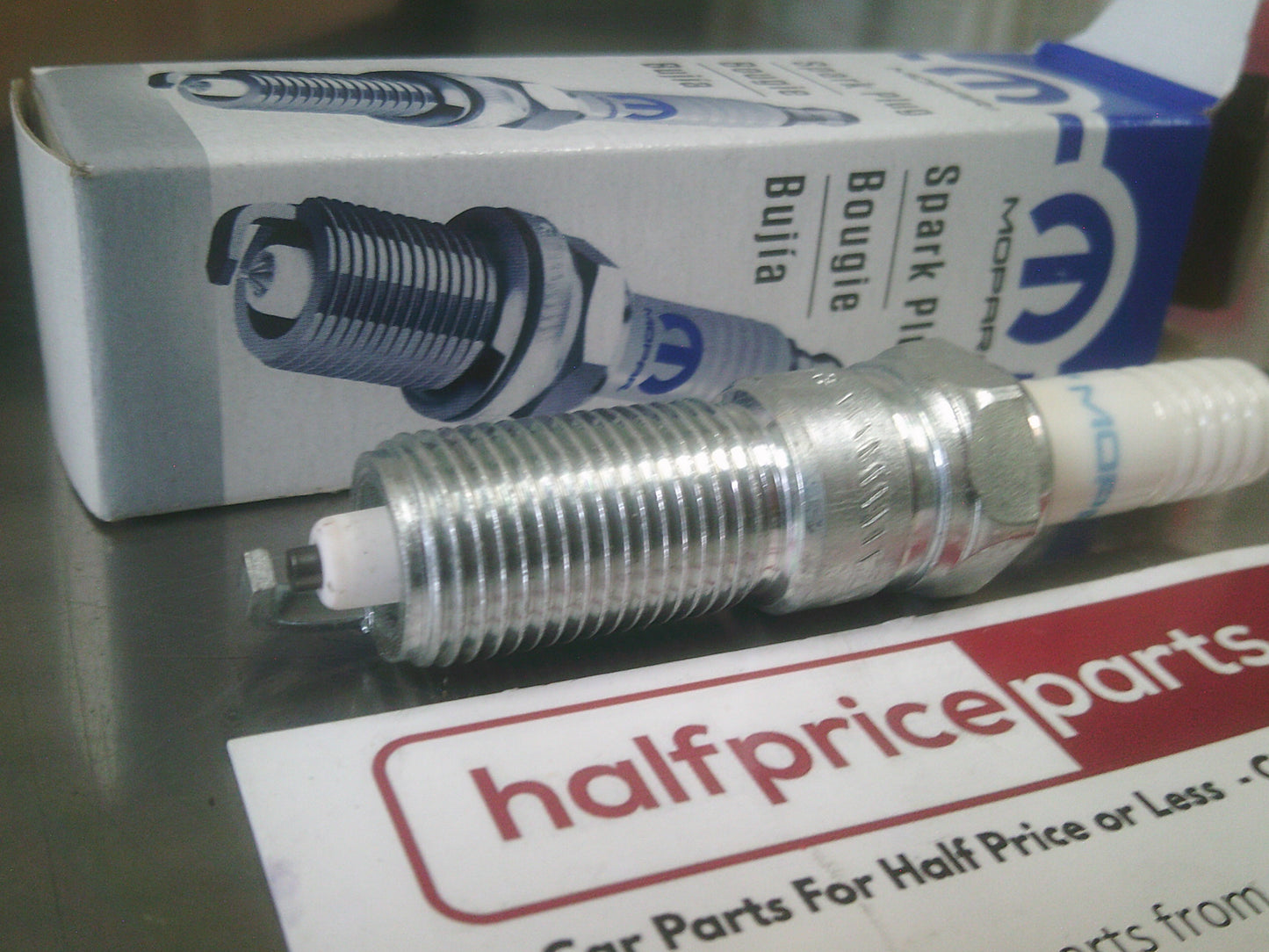 Mopar Genuine Spark Plug Suits Chrysler/Dodge/Jeep New Part