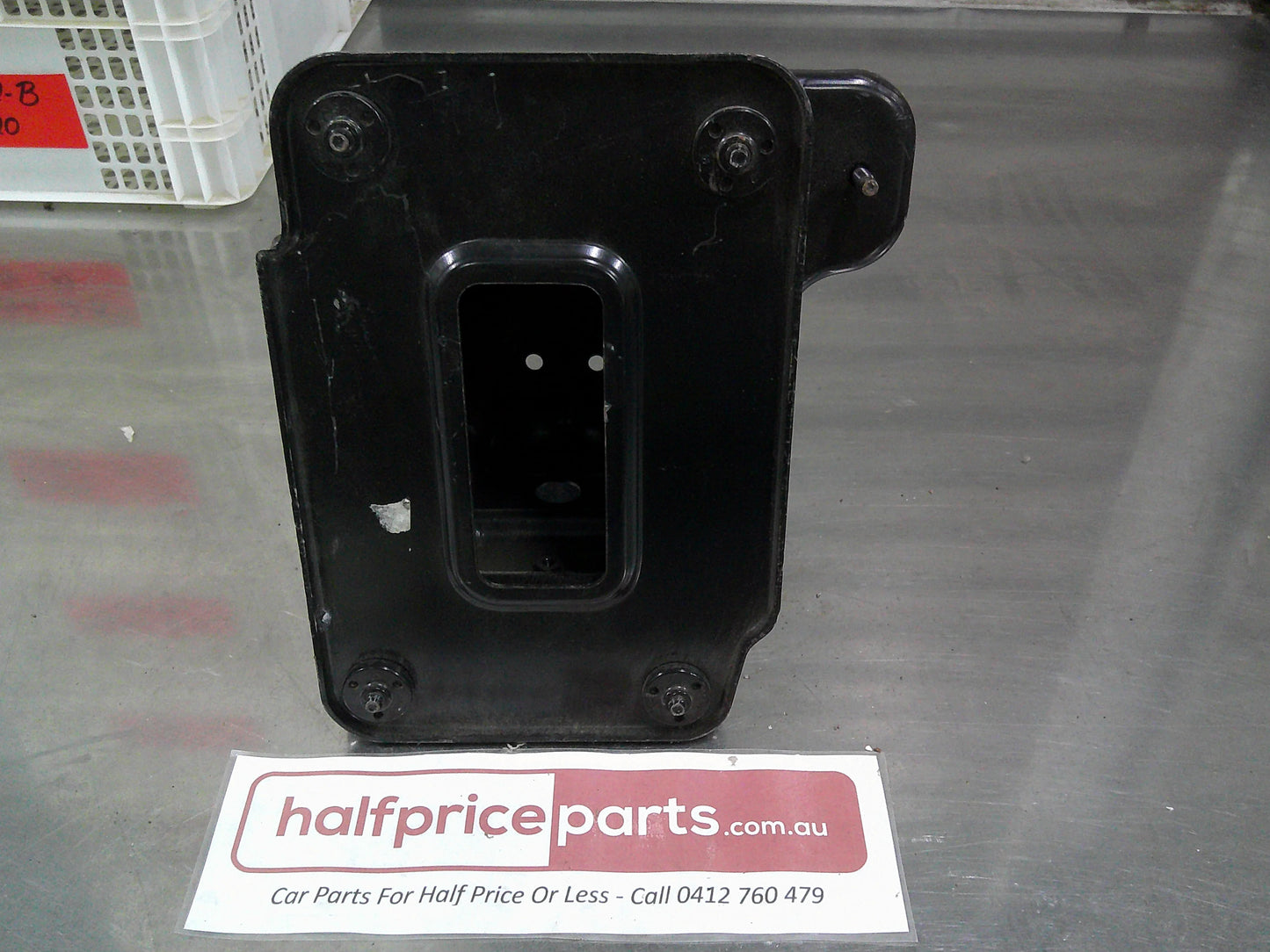 Holden CG5 Captiva Genuine Right Hand Front Bumper Bar Bracket New Part