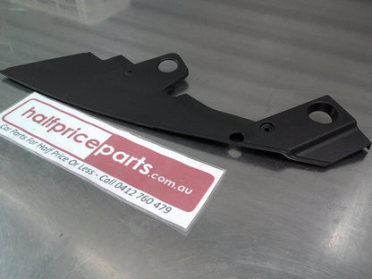 Holden CG7 Captiva Genuine Front Left Hand Headlight Opening Cover Trim New Part