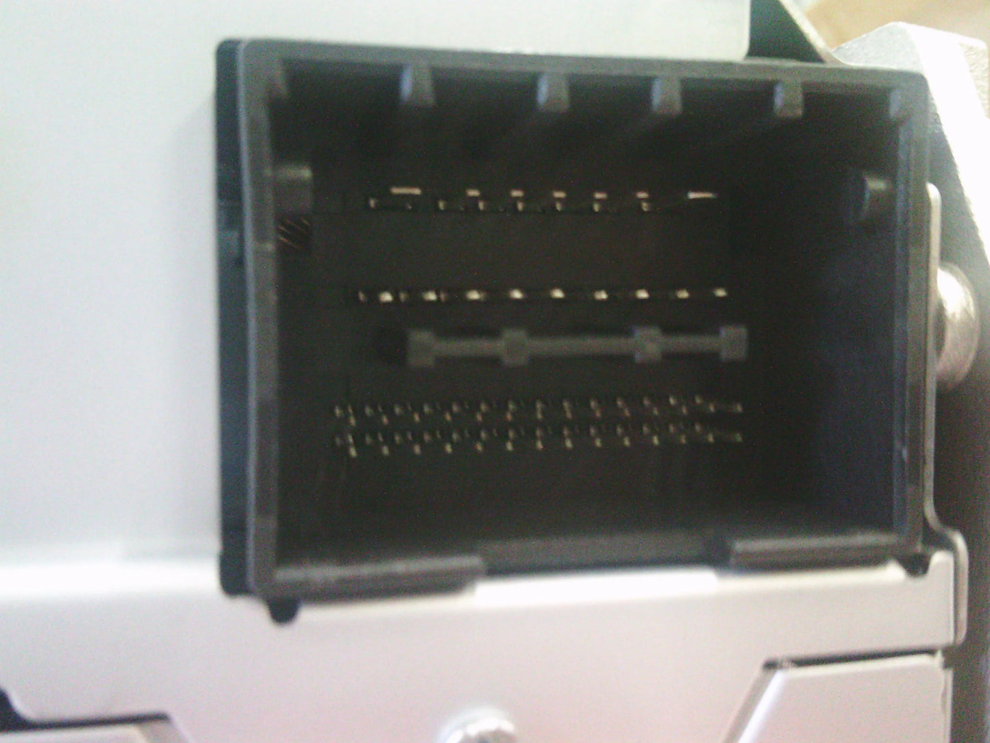 Holden MJ Barina Spark Genuine CD Player Radio AM/FM New Part