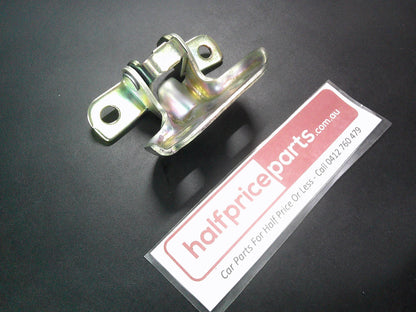 Holden TM Barina Genuine Right Hand (Drivers) Front Lower Door Hinge New Part