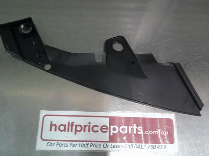 Holden CG7 Captiva Genuine Front Left Hand Headlight Opening Cover Trim New Part