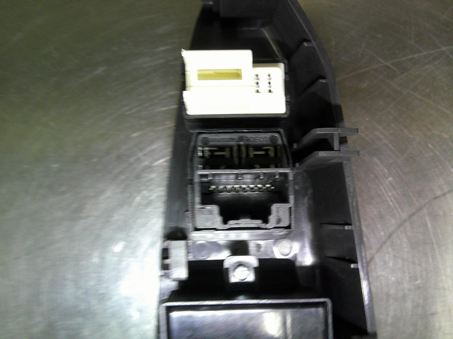 Holden CG5 Captiva Genuine Right Hand Front Power Window Master Switch Mirrors And Door Lock New Part