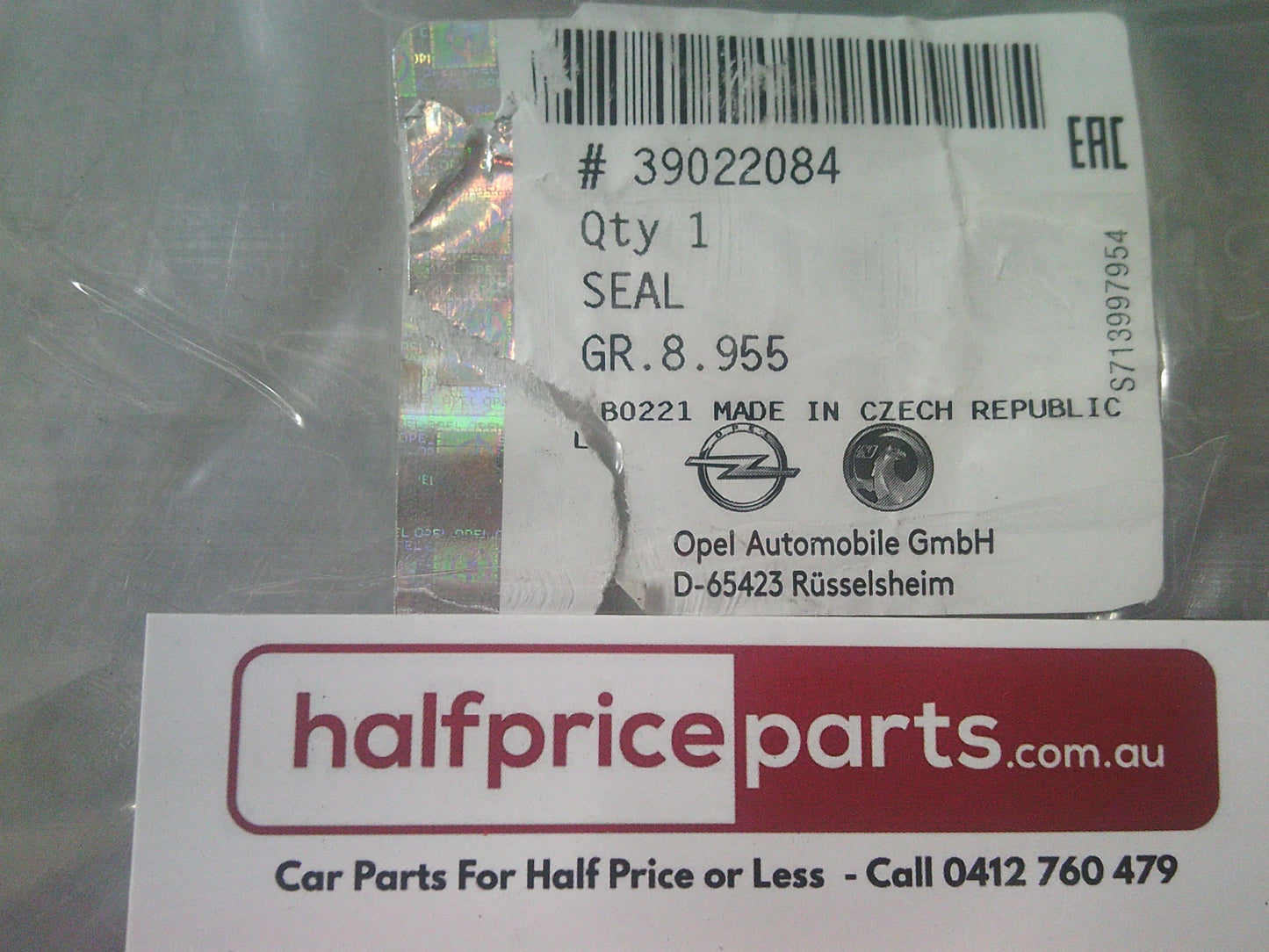 Holden ZB Commodore Genuine Front Right Hand Guard Rear Seal New Part