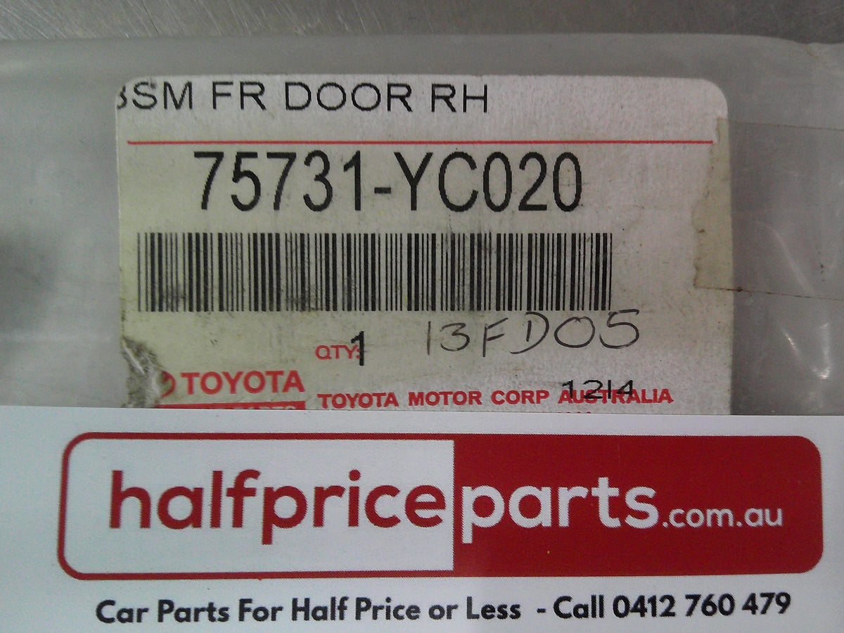 Toyota Camry Sedan Genuine Right Hand Front Door Outer Moulding New Part