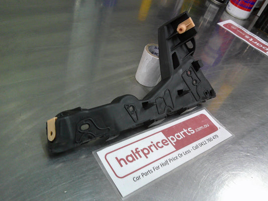 Holden AH Astra Genuine Right Hand Front Bumper Fascia Bracket New Part