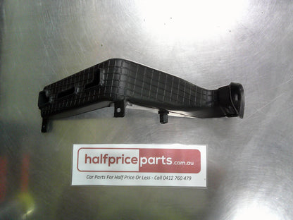 Holden VF Commodore/WN Caprice Genuine Right Hand Plastic Air Duct Vent Tube New Part