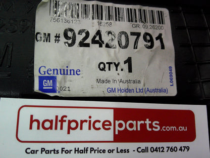 Holden VF Commodore/WN Caprice Genuine Right Hand Plastic Air Duct Vent Tube New Part