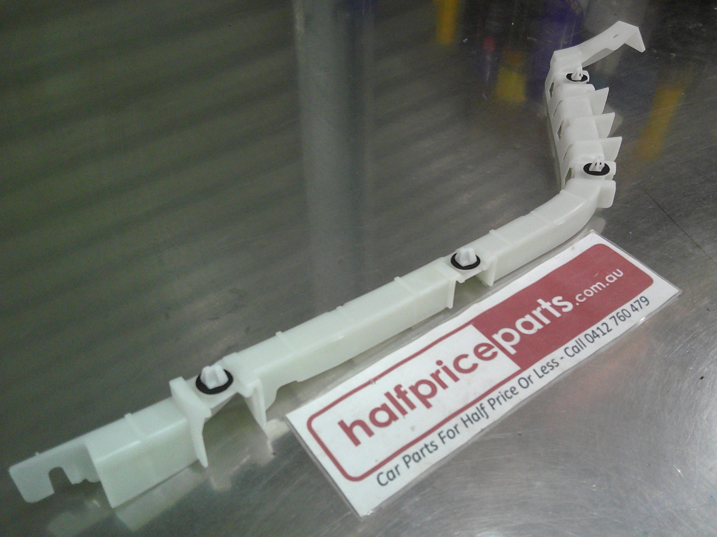 Holden CG5 Captiva Genuine Right Hand Rear Bumper Fascia Bracket New Part