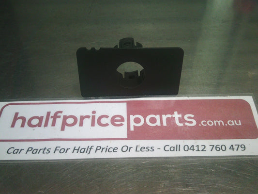 Holden Equinox Genuine Right Hand Front Park Assist Bracket New Part