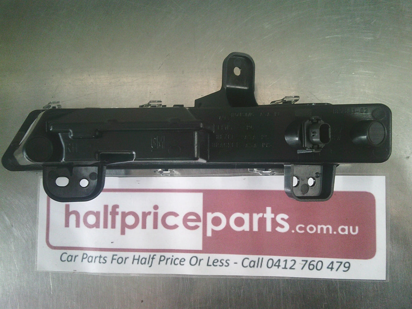 Holden VF SS/SSV/Calais Commodore Genuine Right Hand Front Daytime Running Light New Part