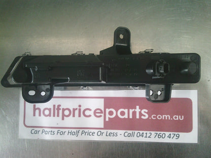Holden VF SS/SSV/Calais Commodore Genuine Right Hand Front Daytime Running Light New Part