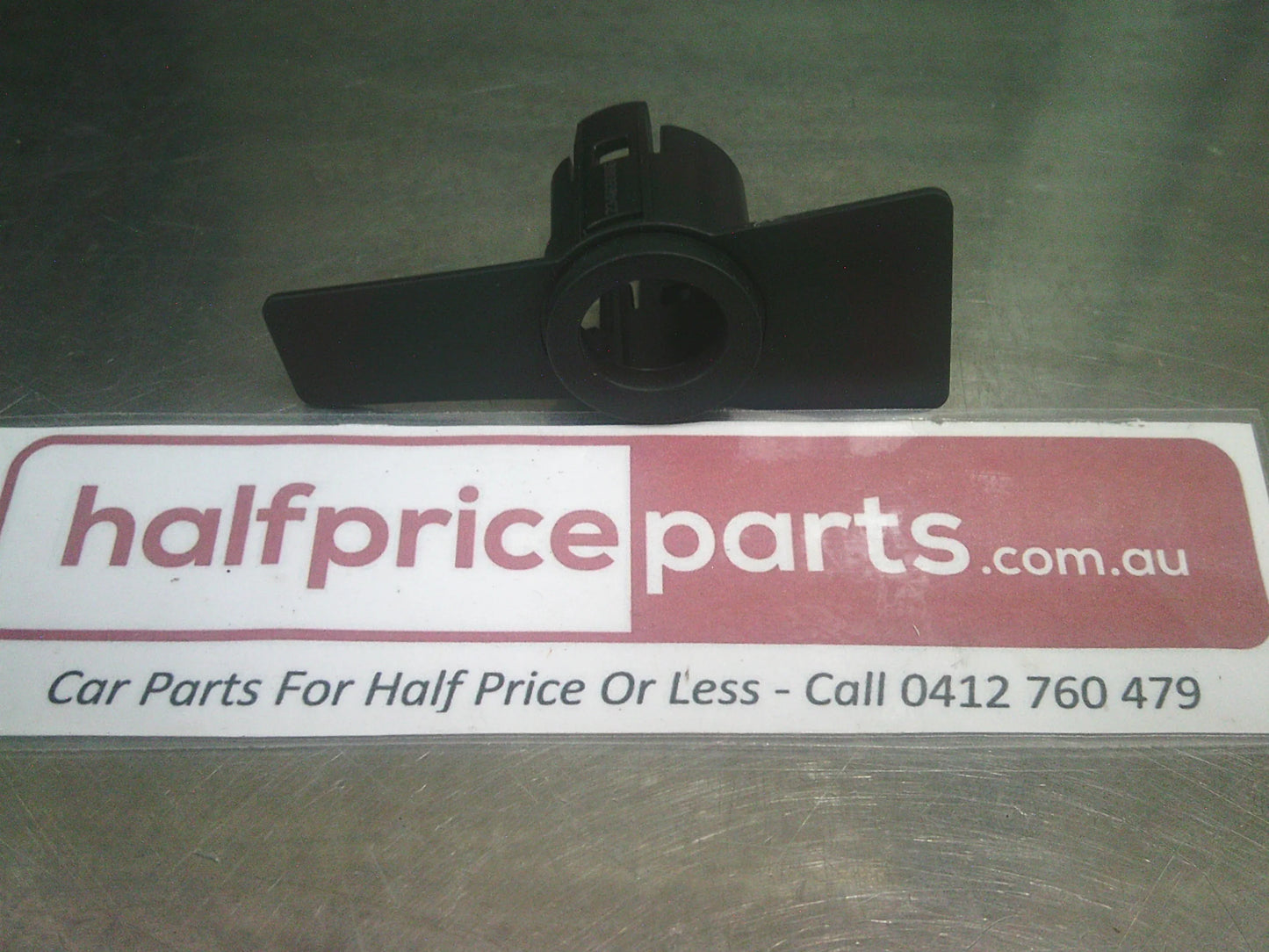 Holden Equinox Genuine Right Hand Front Park Assist Bracket New Part