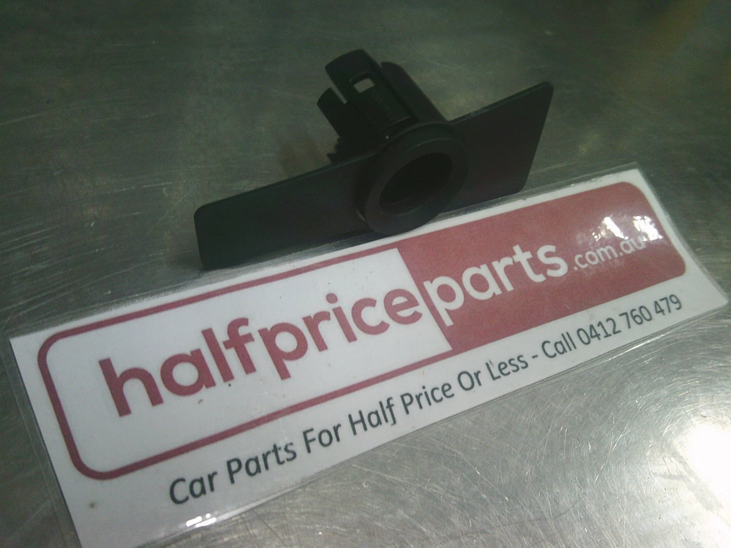 Holden Equinox Genuine Right Hand Front Park Assist Bracket New Part