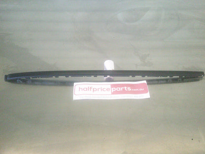 Toyota Landcruiser Prado Genuine Righthand Windscreen Moulding New Part