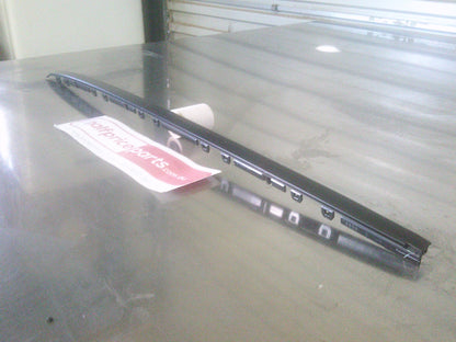 Toyota Landcruiser Prado Genuine Righthand Windscreen Moulding New Part
