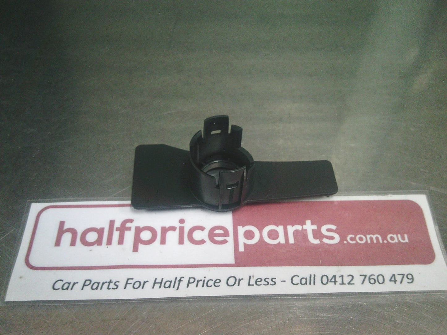Holden Equinox Genuine Left Hand Front Park Assist Bracket New Part