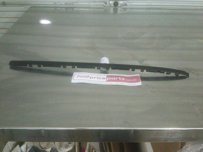 Toyota Landcruiser Prado Genuine Lefthand Windscreen Moulding New Part