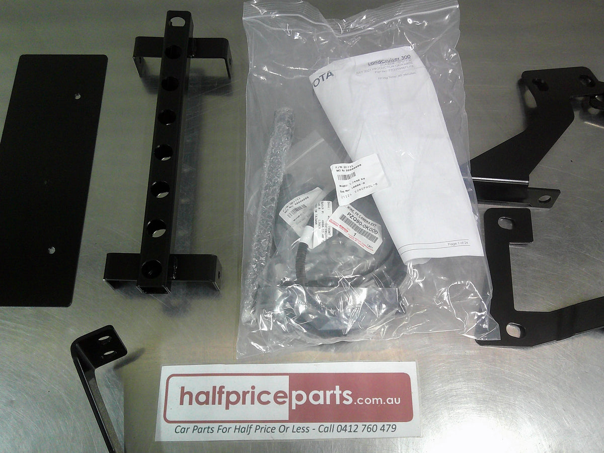 Toyota Landcruiser 300 Series Genuine Black Nudge Bar Kit With Spot Light Tabs Complete Kit New Part