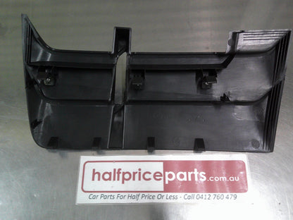 Holden HSV VE/E2 Genuine Right Hand Front Vector Skirt Black Guard Vent New Part