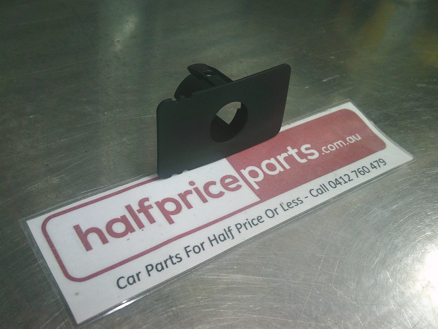 Holden Equinox Genuine Left Hand Front Park Assist Bracket New Part