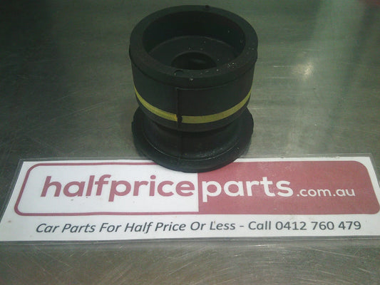 Holden RG Colorado Genuine Rear Cab Mount Bushing Cushion (Single Cab) New Part