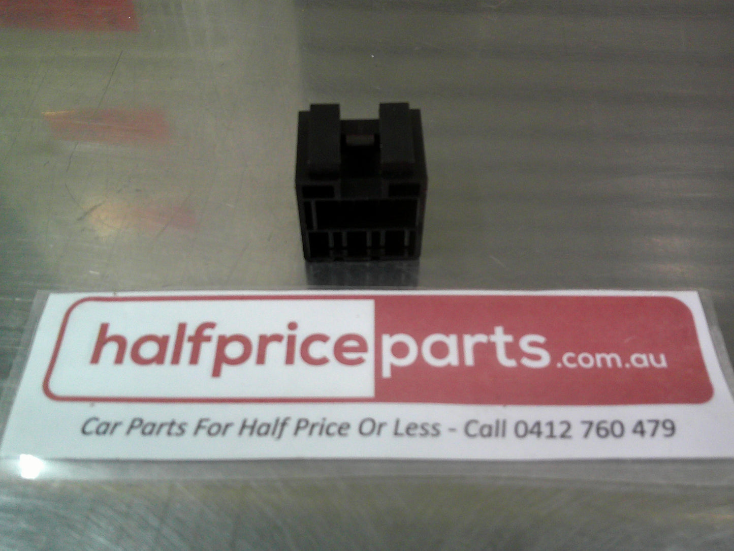 Holden VP/VR/VS/VT/VX Commodore Genuine Fuse Socket New Part