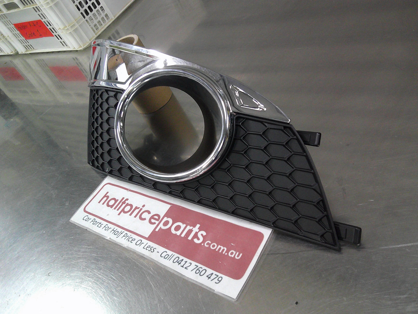 Holden CG Captiva Genuine Front Right Hand Chrome Fog Light Bezel New Part