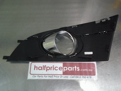 Holden CG Captiva Genuine Front Right Hand Chrome Fog Light Bezel New Part