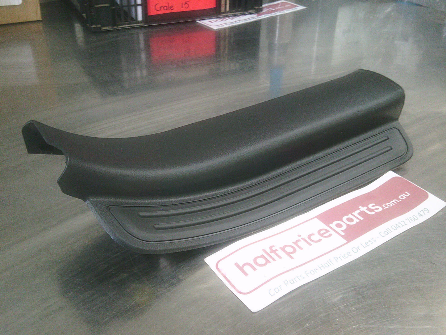 Holden CG Captiva Genuine Right Hand Rear (Drivers) Step Tread Trim New Part